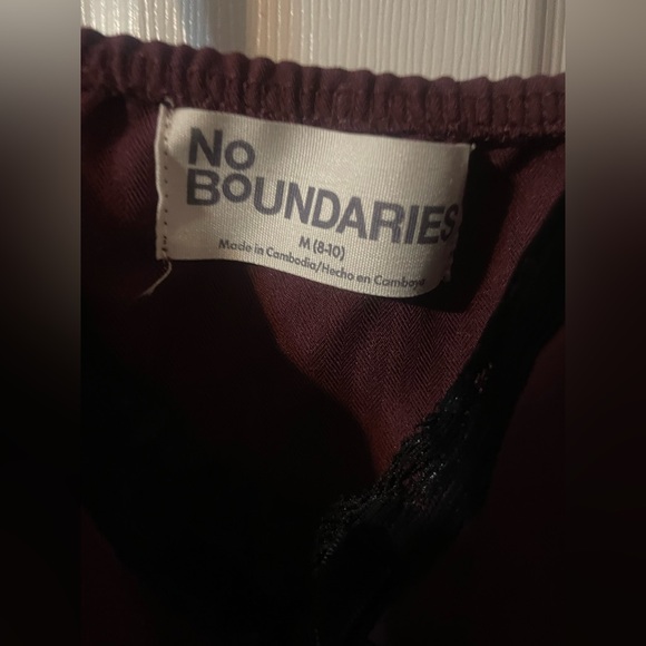 🔴 3/$12 No Boundaries Women's Dark Cherry and Black Lace Trim Top! NWT! Size M! - Picture 7 of 8